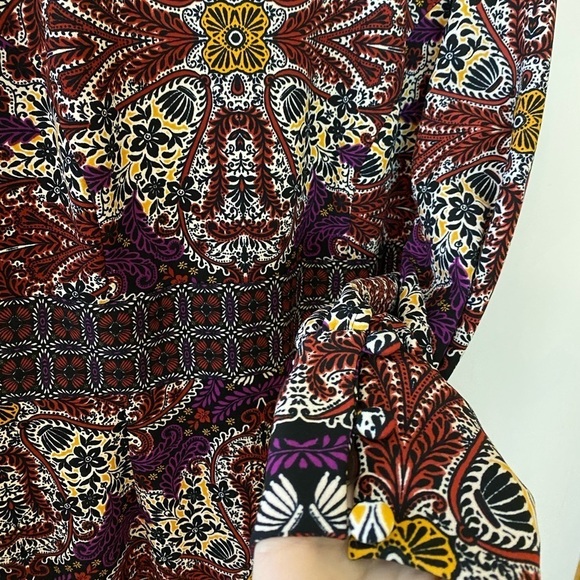 Chico’s Multicolor Medallion Print Long Sleeve Dress - Picture 7 of 8